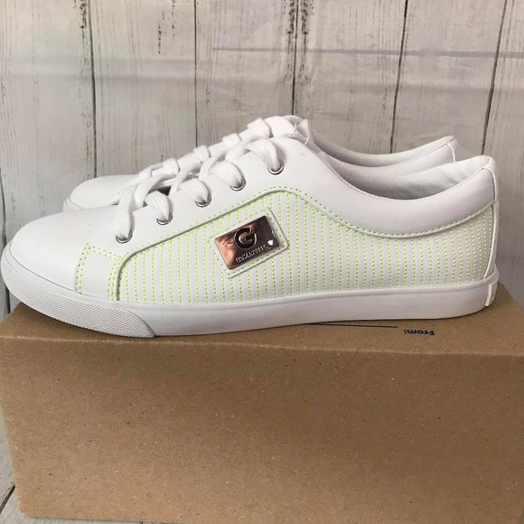 green guess shoes